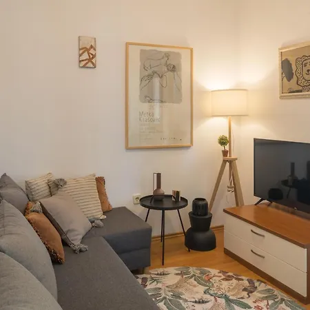 Apartment Ladonja