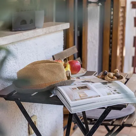 Appartement Ladonja *